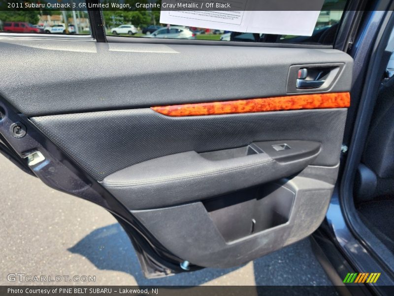 Door Panel of 2011 Outback 3.6R Limited Wagon