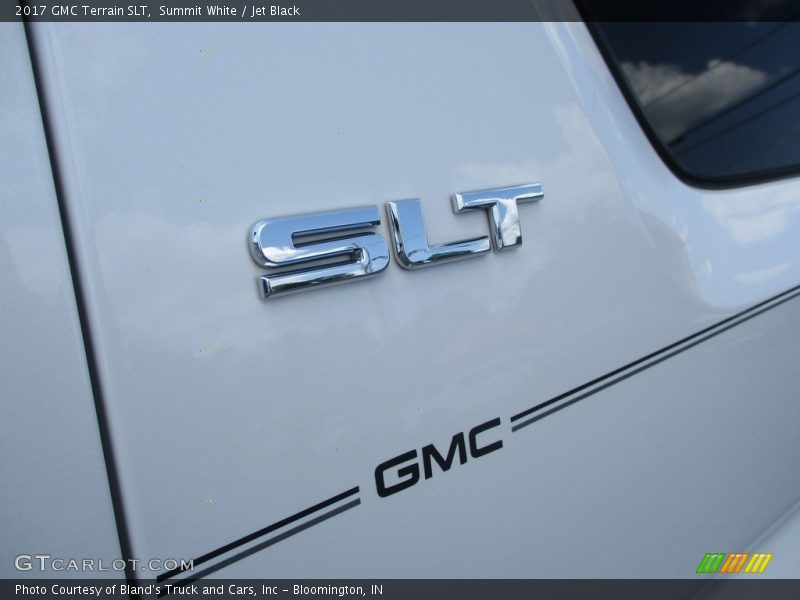 Summit White / Jet Black 2017 GMC Terrain SLT
