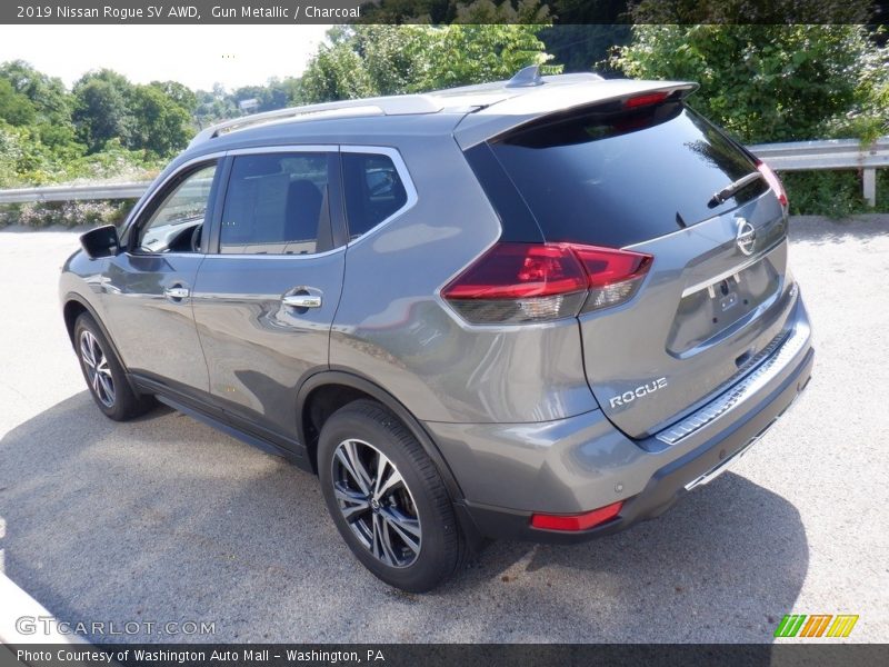 Gun Metallic / Charcoal 2019 Nissan Rogue SV AWD