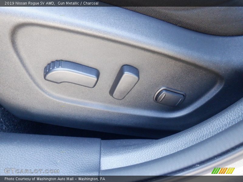Gun Metallic / Charcoal 2019 Nissan Rogue SV AWD