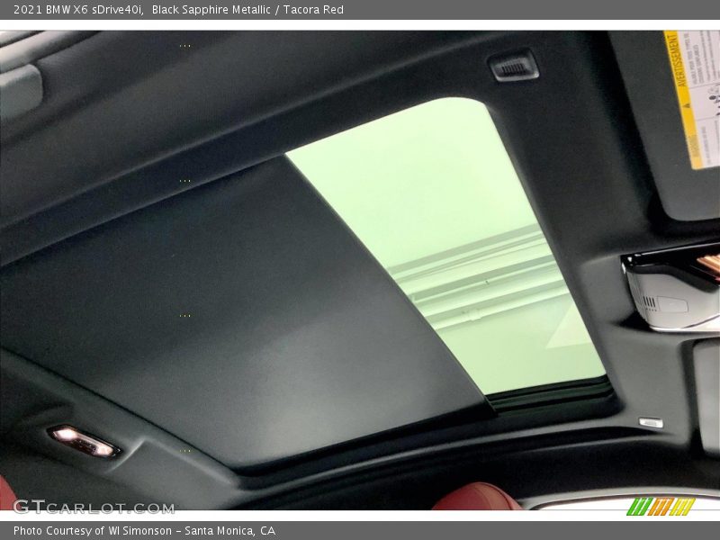 Sunroof of 2021 X6 sDrive40i