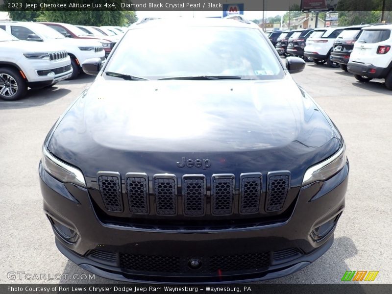 Diamond Black Crystal Pearl / Black 2023 Jeep Cherokee Altitude Lux 4x4