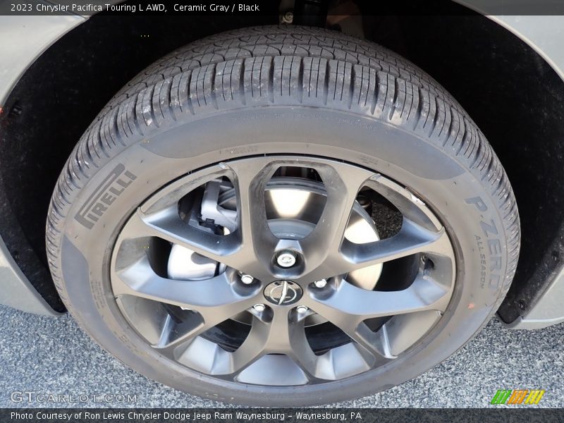 Ceramic Gray / Black 2023 Chrysler Pacifica Touring L AWD