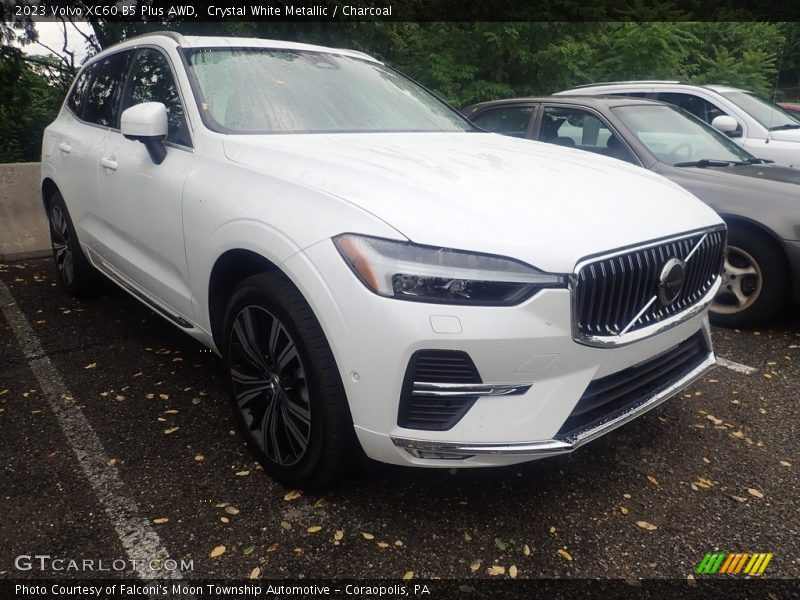  2023 XC60 B5 Plus AWD Crystal White Metallic