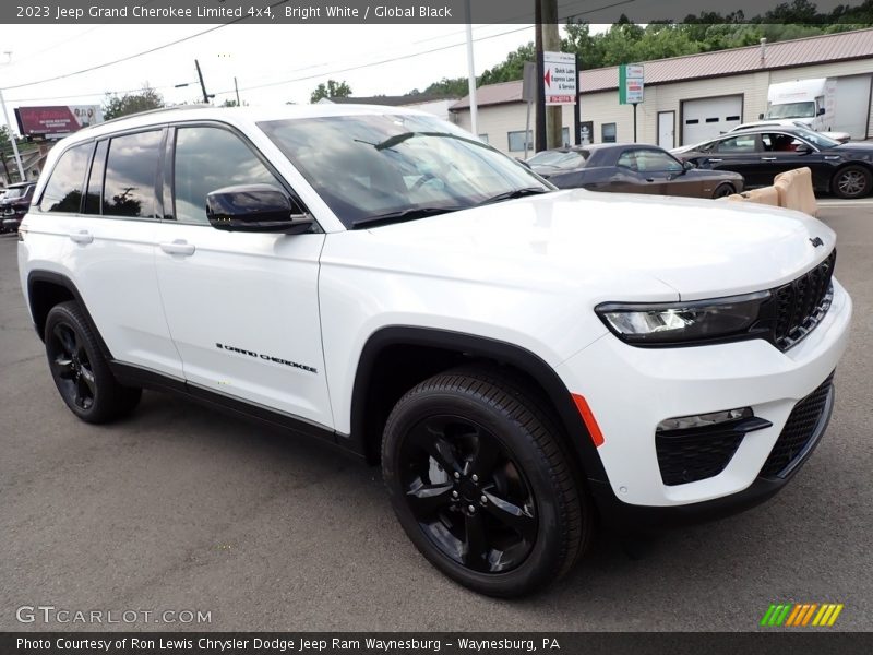 Bright White / Global Black 2023 Jeep Grand Cherokee Limited 4x4