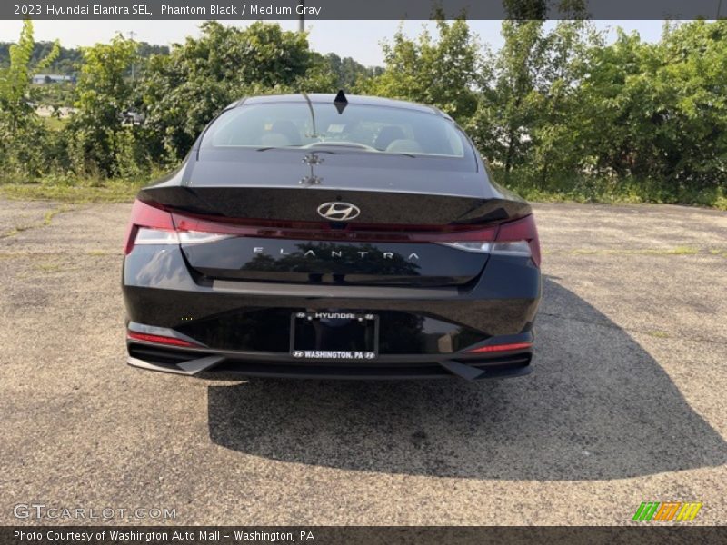 Phantom Black / Medium Gray 2023 Hyundai Elantra SEL