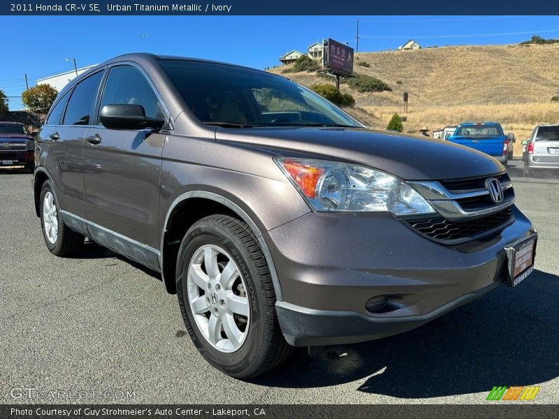 Urban Titanium Metallic / Ivory 2011 Honda CR-V SE