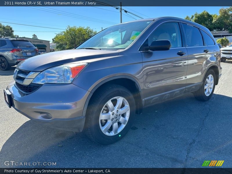 Urban Titanium Metallic / Ivory 2011 Honda CR-V SE