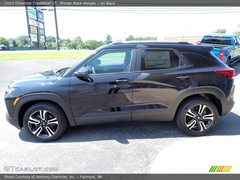 Mosaic Black Metallic / Jet Black 2023 Chevrolet TrailBlazer LT