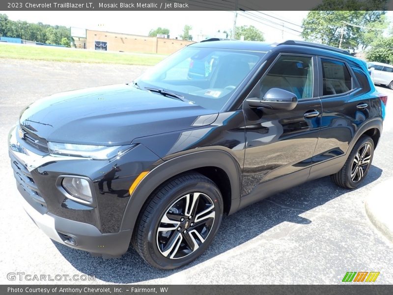 Front 3/4 View of 2023 TrailBlazer LT