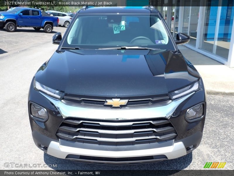 Mosaic Black Metallic / Jet Black 2023 Chevrolet TrailBlazer LT
