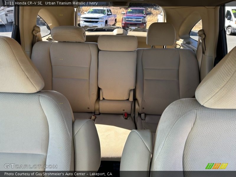 Urban Titanium Metallic / Ivory 2011 Honda CR-V SE