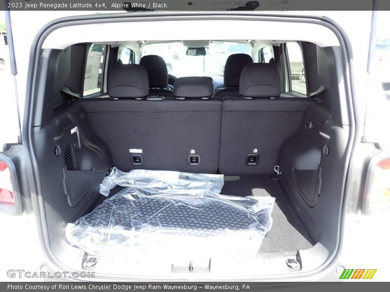 Alpine White / Black 2023 Jeep Renegade Latitude 4x4