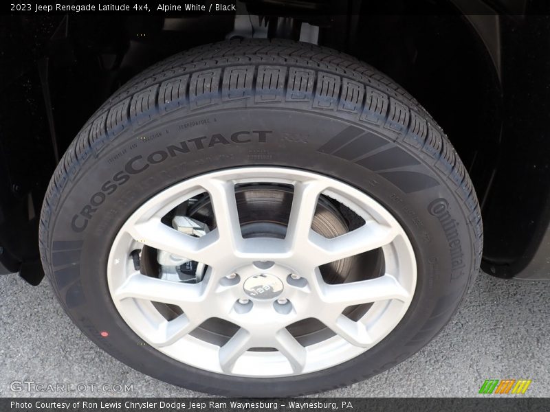 Alpine White / Black 2023 Jeep Renegade Latitude 4x4