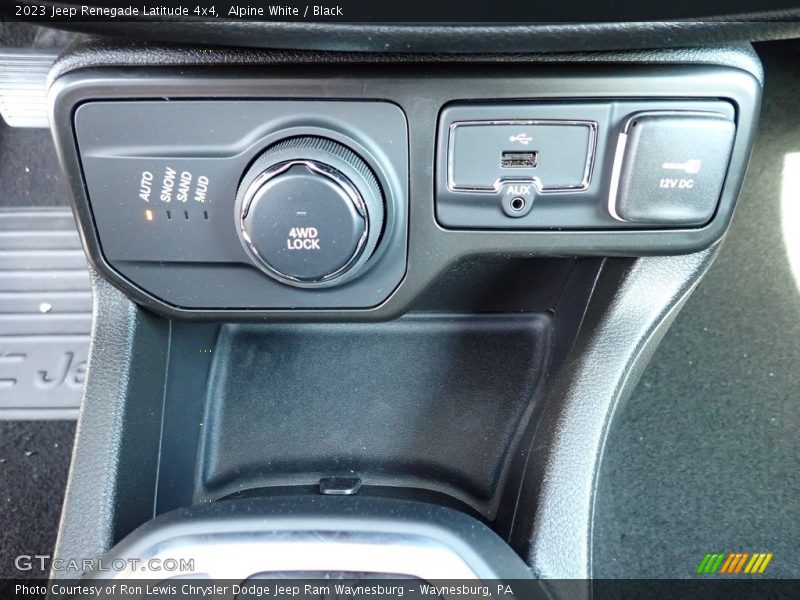 Alpine White / Black 2023 Jeep Renegade Latitude 4x4
