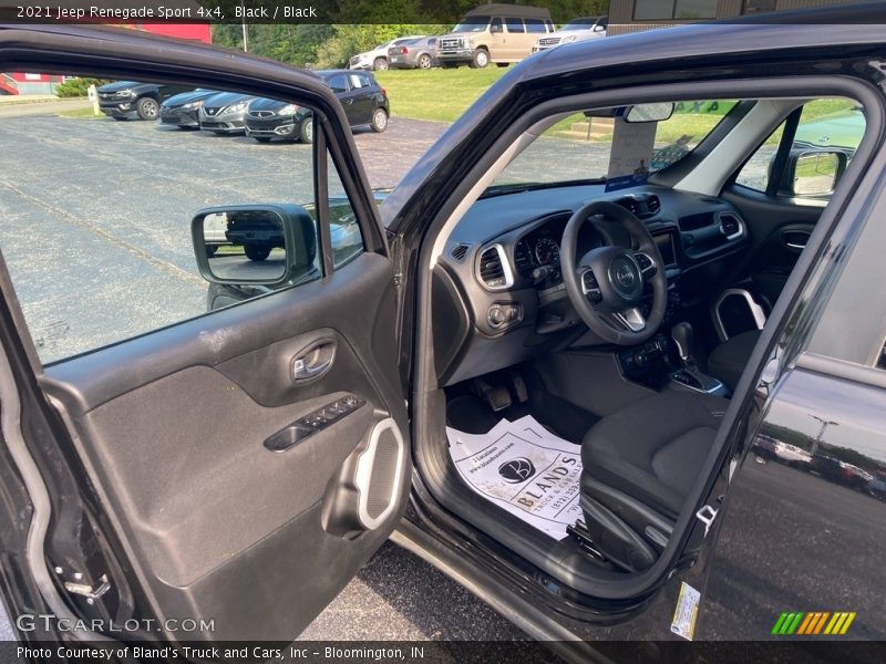 Black / Black 2021 Jeep Renegade Sport 4x4