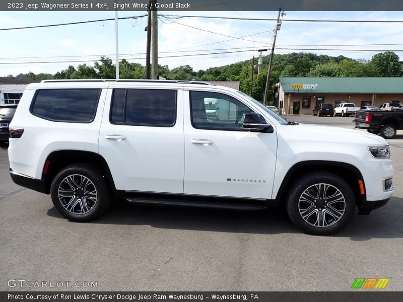 Bright White / Global Black 2023 Jeep Wagoneer Series II 4x4