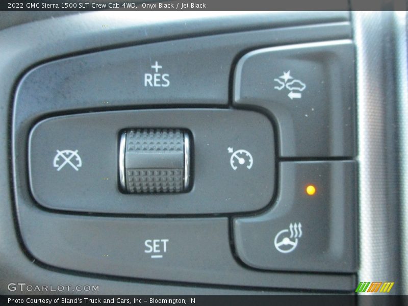  2022 Sierra 1500 SLT Crew Cab 4WD Steering Wheel