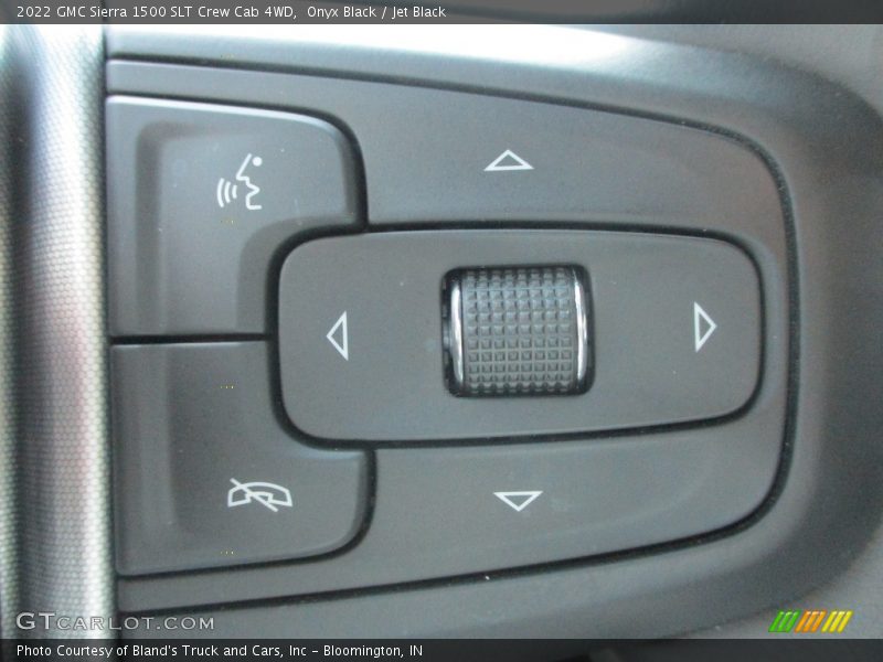 2022 Sierra 1500 SLT Crew Cab 4WD Steering Wheel