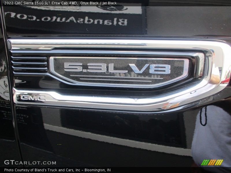 2022 Sierra 1500 SLT Crew Cab 4WD Logo