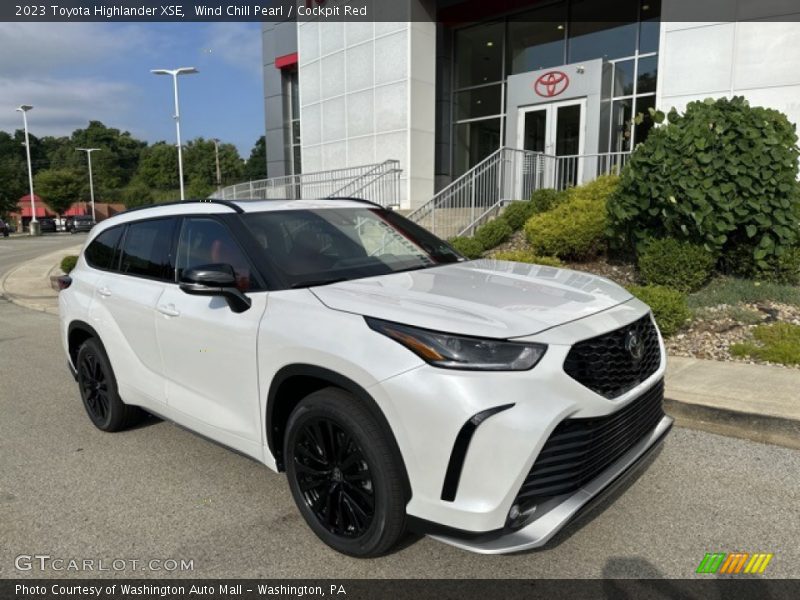 Front 3/4 View of 2023 Highlander XSE