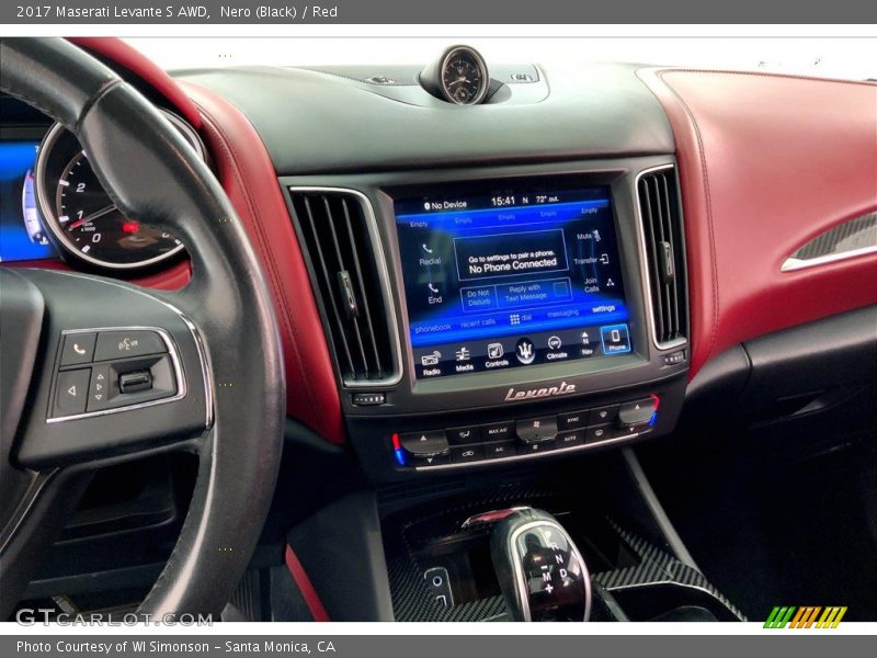 Controls of 2017 Levante S AWD