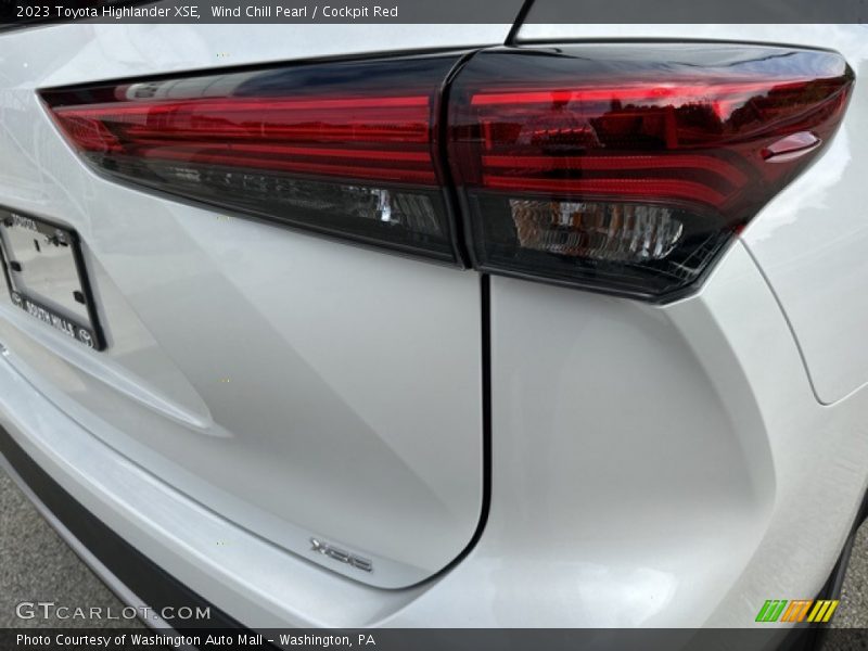 Wind Chill Pearl / Cockpit Red 2023 Toyota Highlander XSE