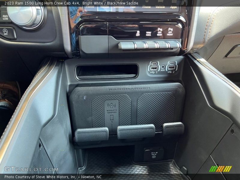 Bright White / Black/New Saddle 2023 Ram 1500 Long Horn Crew Cab 4x4