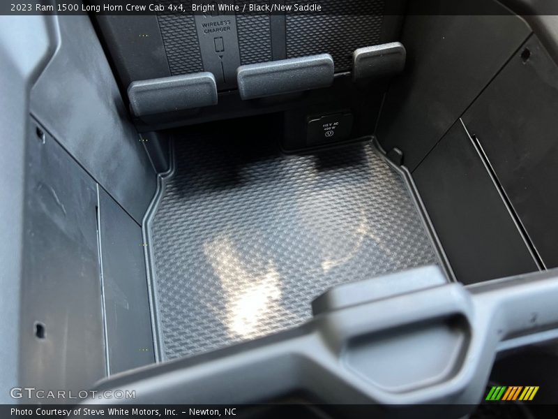 Bright White / Black/New Saddle 2023 Ram 1500 Long Horn Crew Cab 4x4