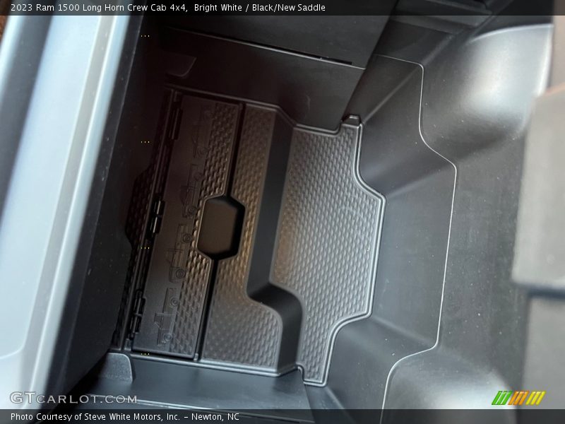 Bright White / Black/New Saddle 2023 Ram 1500 Long Horn Crew Cab 4x4