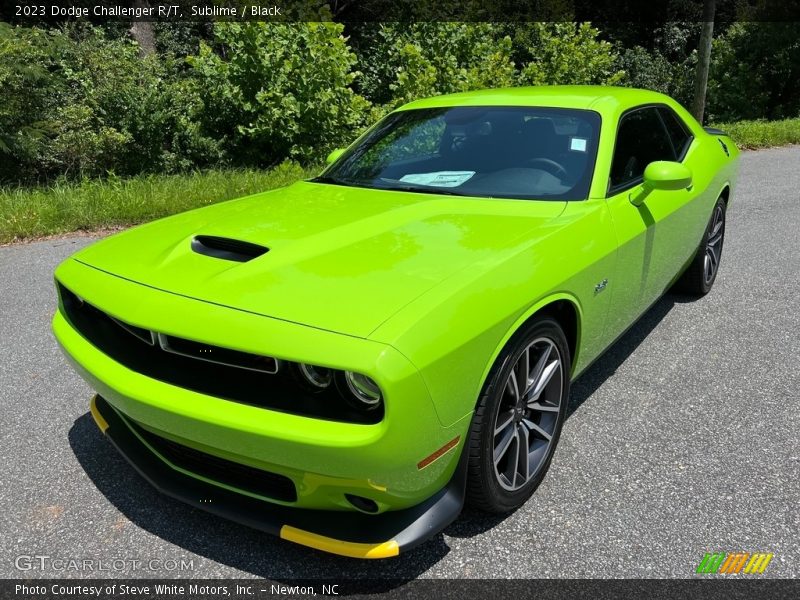Sublime / Black 2023 Dodge Challenger R/T