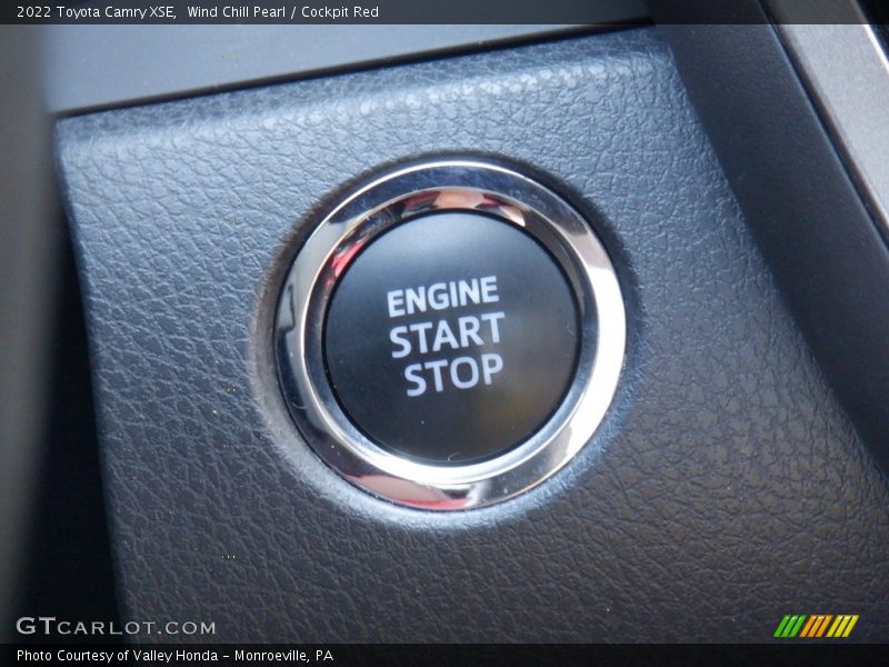 Wind Chill Pearl / Cockpit Red 2022 Toyota Camry XSE