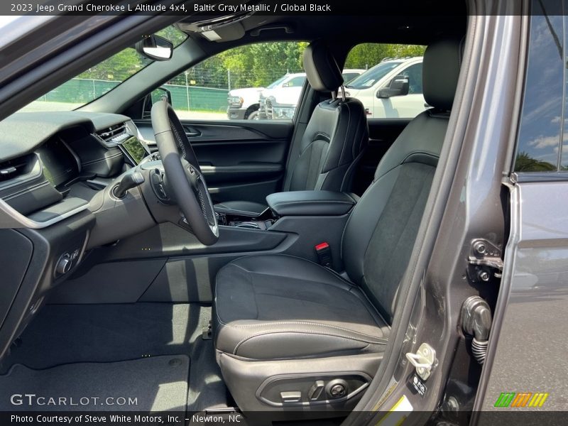 Front Seat of 2023 Grand Cherokee L Altitude 4x4