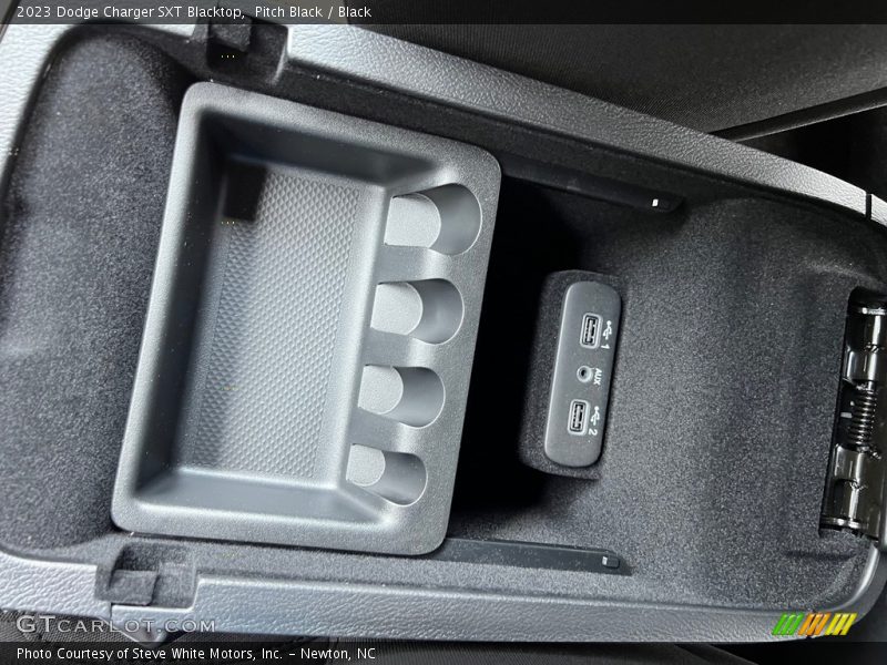 Pitch Black / Black 2023 Dodge Charger SXT Blacktop