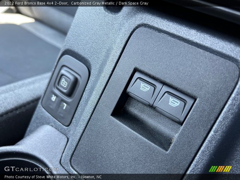 Controls of 2022 Bronco Base 4x4 2-Door