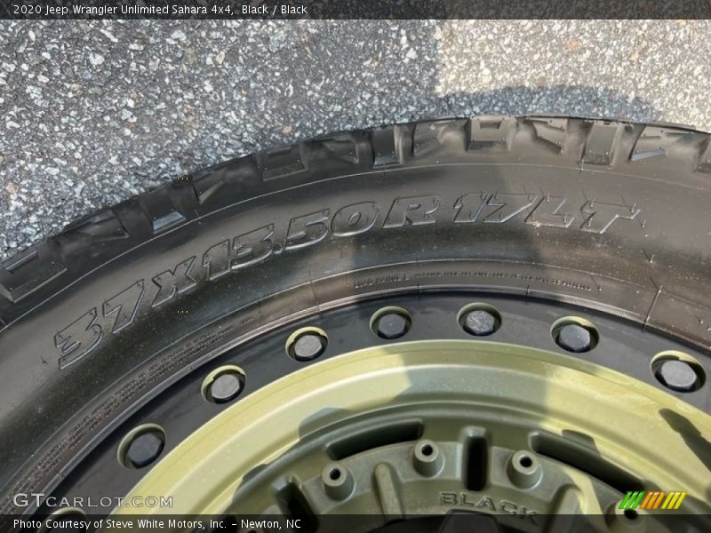 Black / Black 2020 Jeep Wrangler Unlimited Sahara 4x4