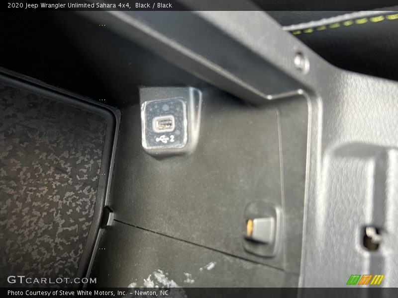 Black / Black 2020 Jeep Wrangler Unlimited Sahara 4x4