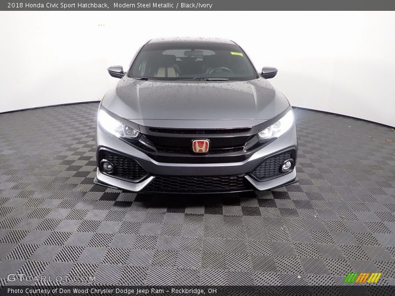 Modern Steel Metallic / Black/Ivory 2018 Honda Civic Sport Hatchback