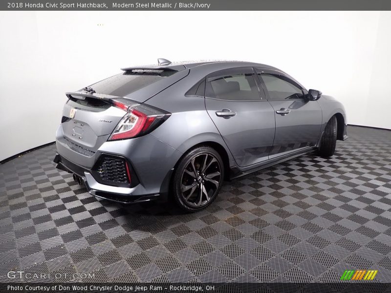 Modern Steel Metallic / Black/Ivory 2018 Honda Civic Sport Hatchback