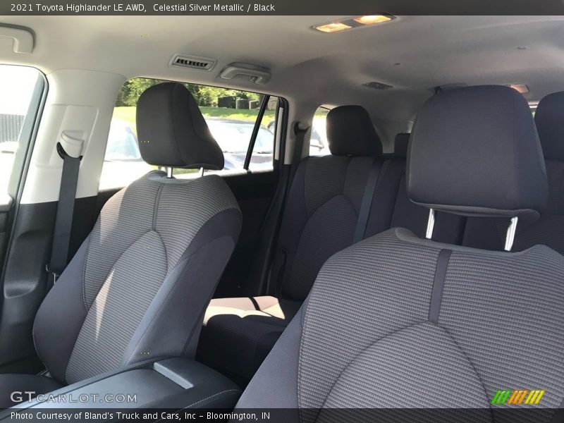 Celestial Silver Metallic / Black 2021 Toyota Highlander LE AWD