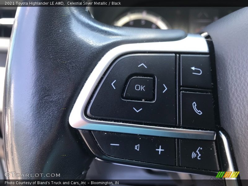  2021 Highlander LE AWD Steering Wheel