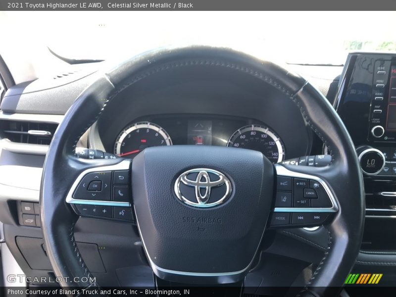  2021 Highlander LE AWD Steering Wheel