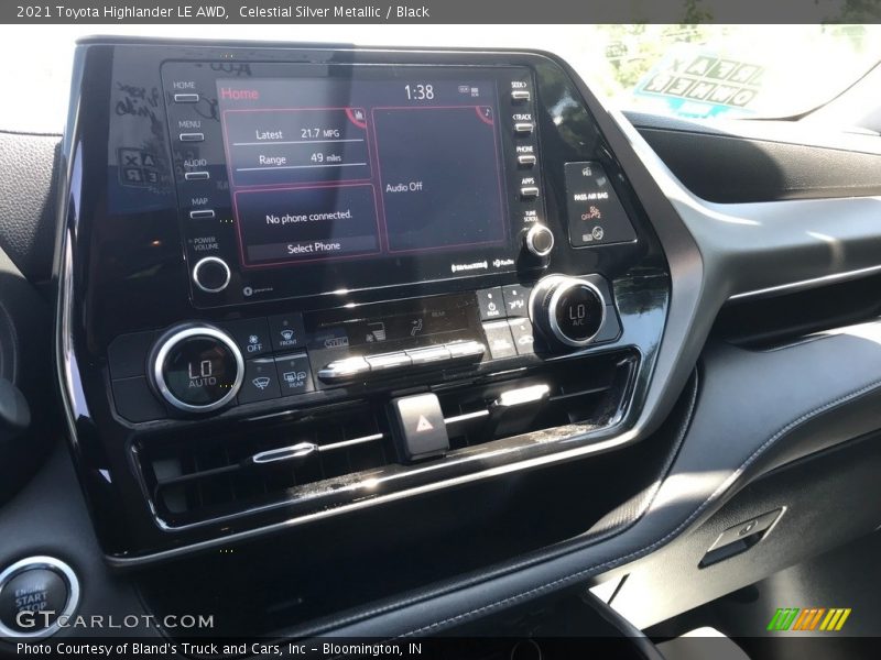 Controls of 2021 Highlander LE AWD