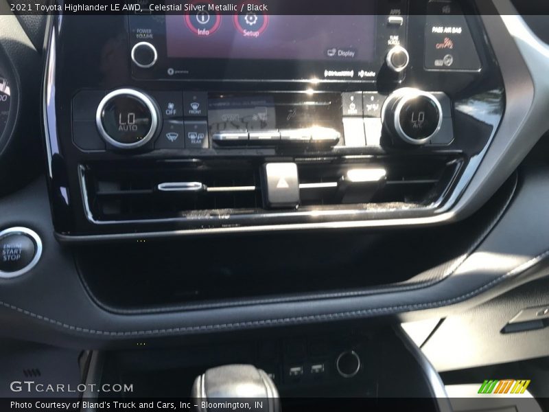 Celestial Silver Metallic / Black 2021 Toyota Highlander LE AWD