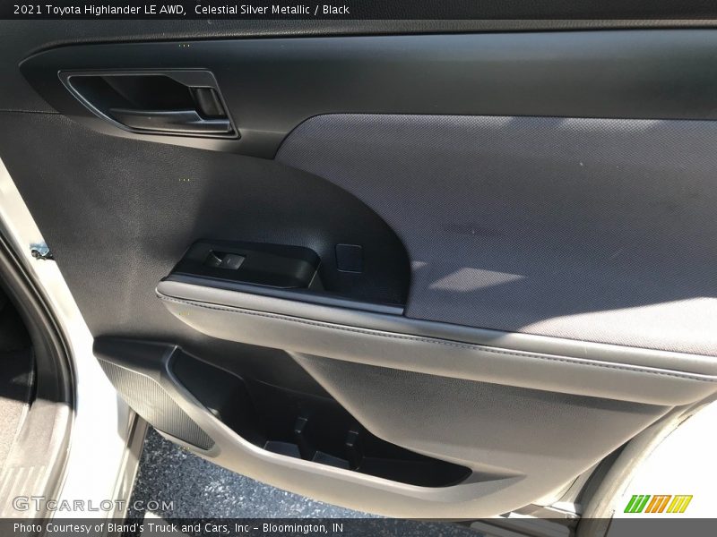 Celestial Silver Metallic / Black 2021 Toyota Highlander LE AWD