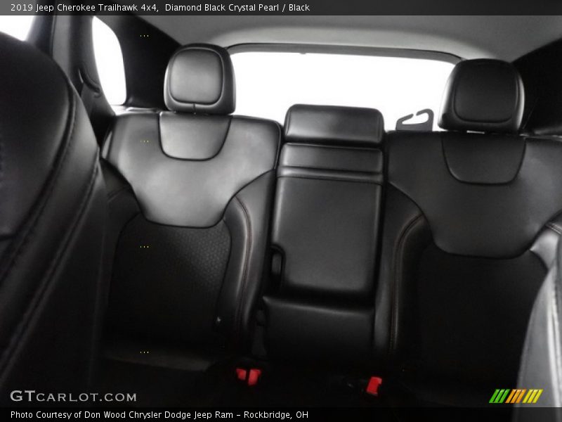 Diamond Black Crystal Pearl / Black 2019 Jeep Cherokee Trailhawk 4x4