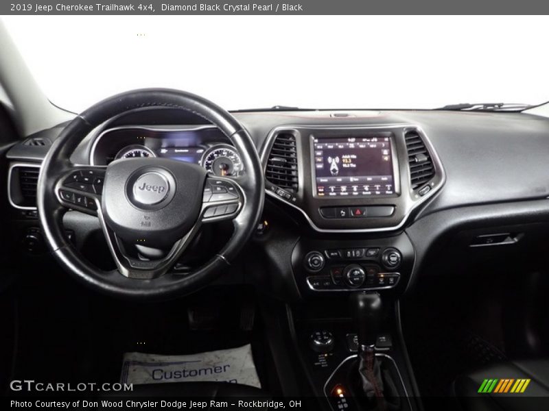 Diamond Black Crystal Pearl / Black 2019 Jeep Cherokee Trailhawk 4x4