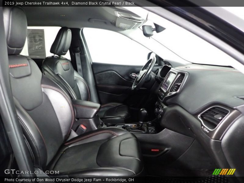 Diamond Black Crystal Pearl / Black 2019 Jeep Cherokee Trailhawk 4x4