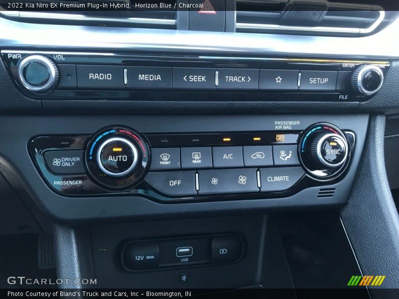 Horizon Blue / Charcoal 2022 Kia Niro EX Premium Plug-In Hybrid
