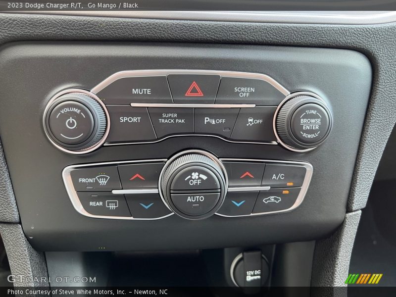 Controls of 2023 Charger R/T
